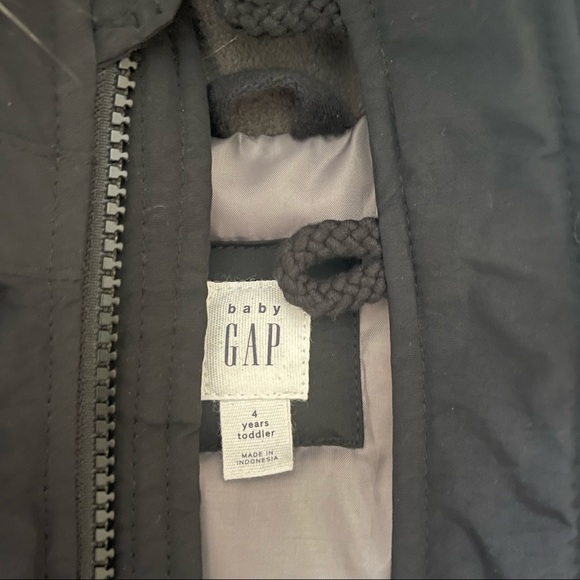 Baby GAP Jacket 4 Years Old with detachable hoodie - Picture 10 of 11